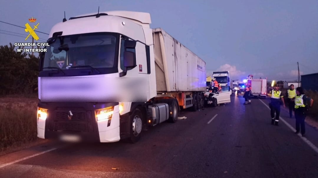 Un muerto y un herido grave en la carretera a la altura de Zaidín