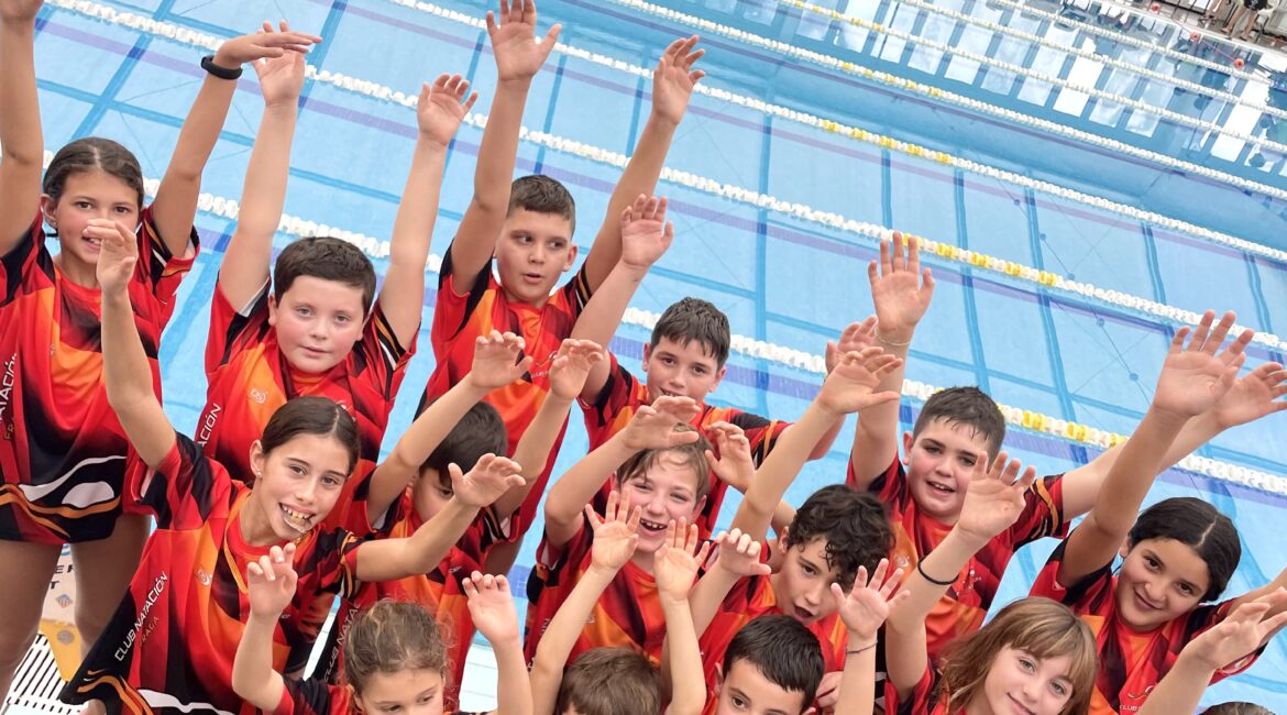 Club Natación Fraga se promociona en el inicio de curso