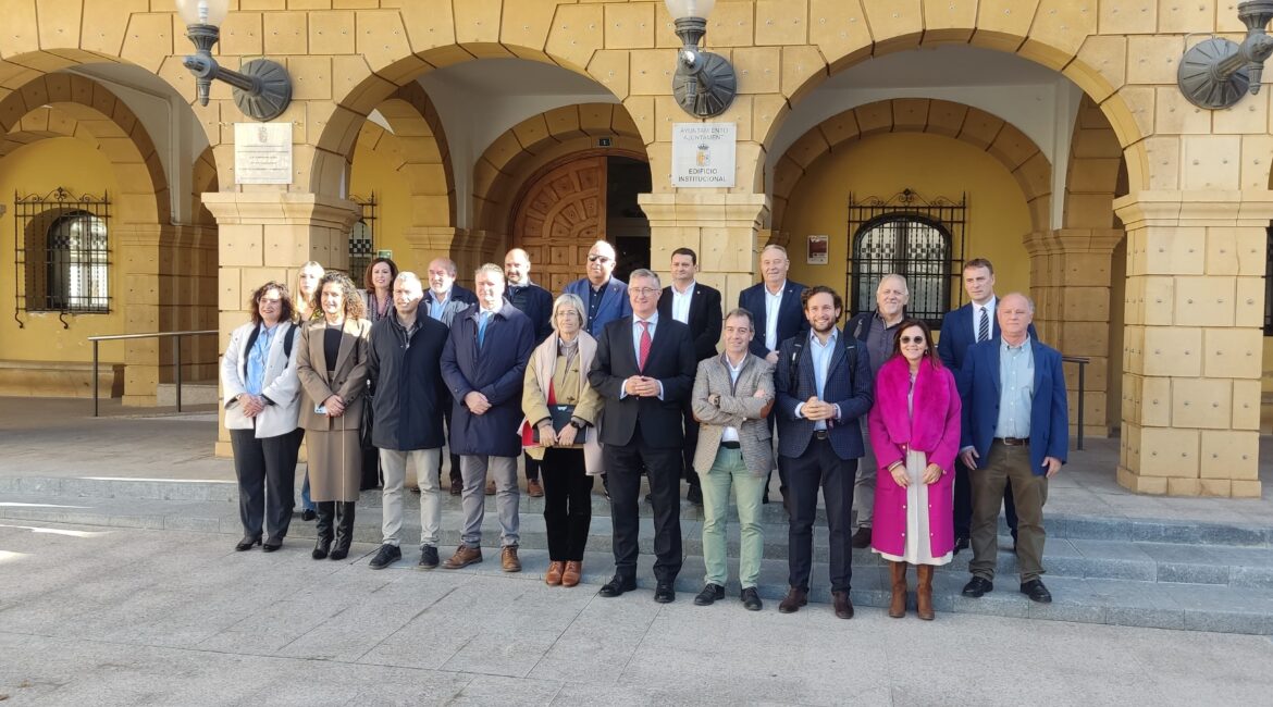 Nueva tasa de residuos nacional, Policías Locales y los efectos de la DANA, temas principales en la reunión de la FAMCP en Fraga