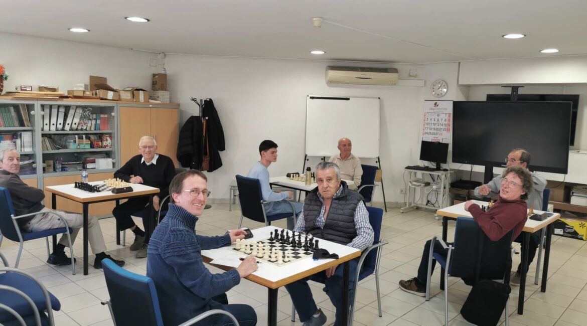 Floja cuarta jornada del campeonato regional para el Club Ajedrez Fraga