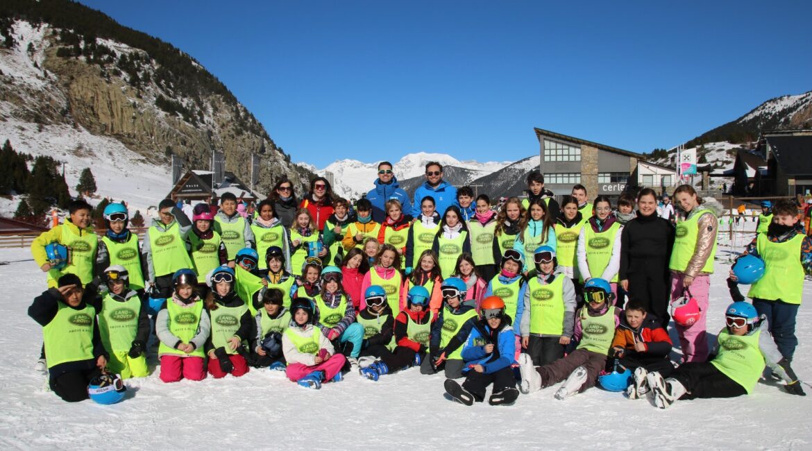 La Diputación de Huesca vuelve a llenar las estaciones de esquí con miles de escolares de la provincia